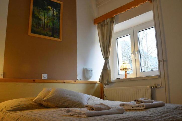 Rooms Barovc By The Lake Jasna Kranjska Gora Exteriör bild A guest room at the hotel
