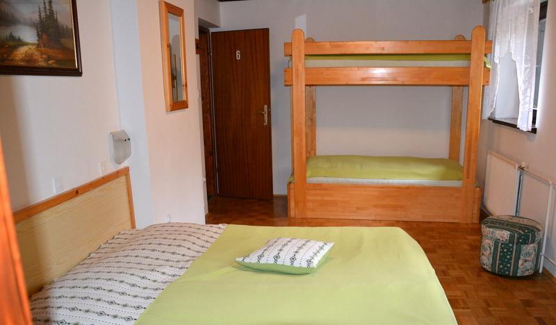 Rooms Barovc By The Lake Jasna Kranjska Gora Exteriör bild Hostel room in Ljubljana, Slovenia
